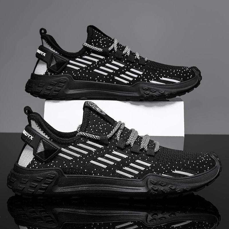 Mesh shoes men's summer new breathable deodorant fly-woven mesh men's lazy one-pedal casual sports soft baseplate shoes