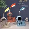 Anpassbare LED Astronauten Schreibtischlampe – Augenfreundliches Nachtlicht für Studenten, Perfekt als Geschenk