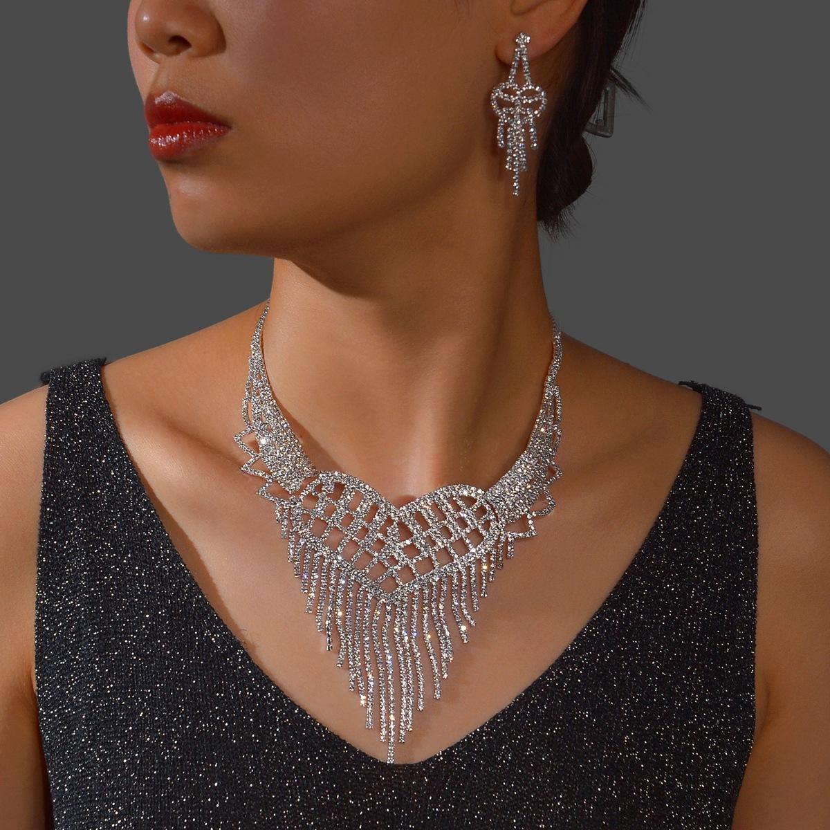 

Модное преувеличенное индивидуальное трендовое ожерелье с цепочкой из бриллиантов и кисточками, дизайнерское ожерелье с чувством серебряный