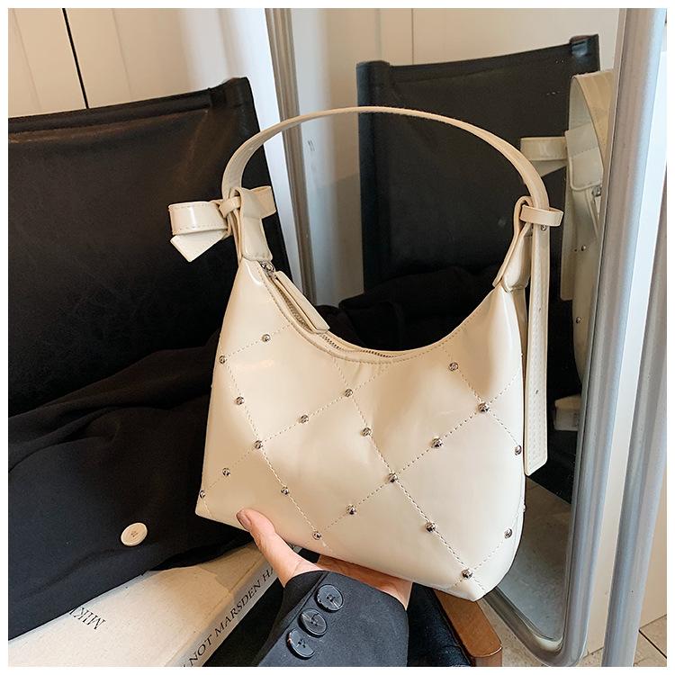 

Premium foreign style niche retro bag women s 2024 summer new versatile single shoulder underarm bag hand bag білий