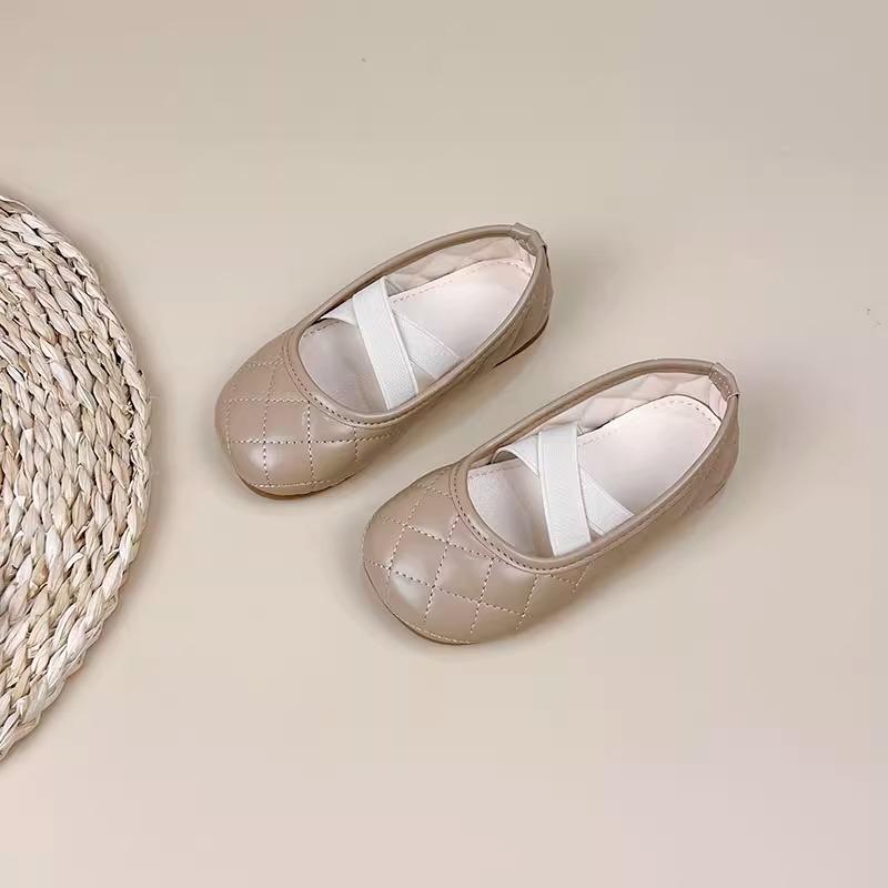 

Девочки в маленьких кожаных туфлях за один шаг, новые осенние детские танцевальные туфли на мягкой подошве, туфли принцессы-боб для больших мальчиков 21 коричневый