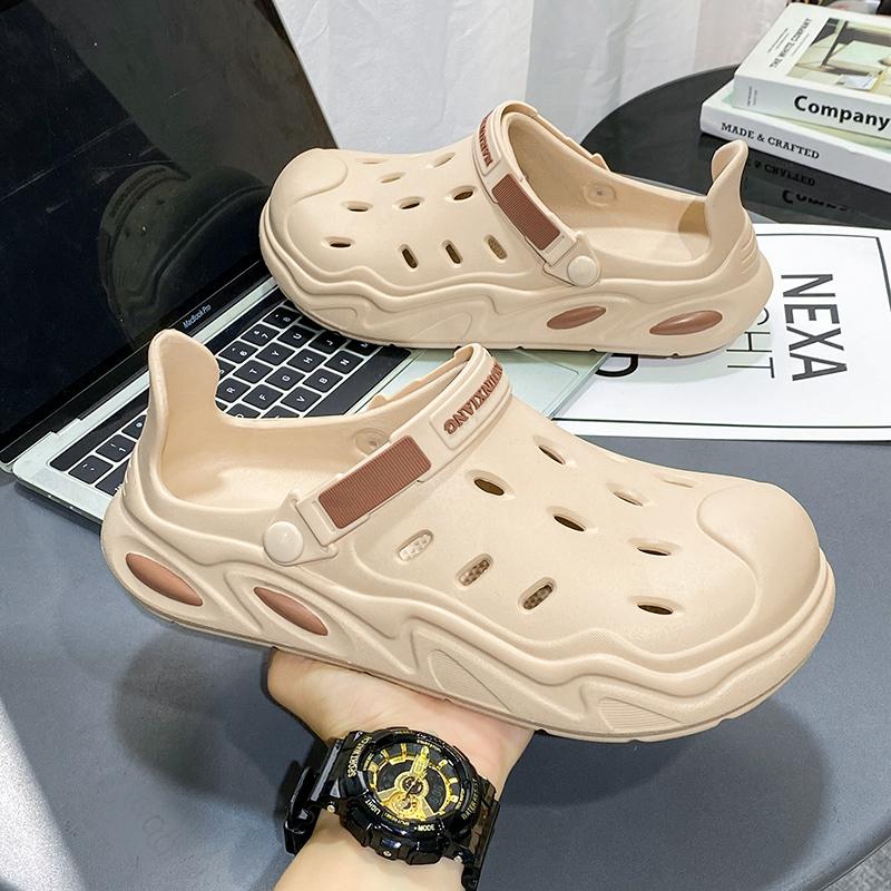 Fashionable Simple Classic Men Hole Shoes Home Bathroom Non-Slip Lightweight Slippers Outdoor Anti-Collision Hollow Garden Shoes