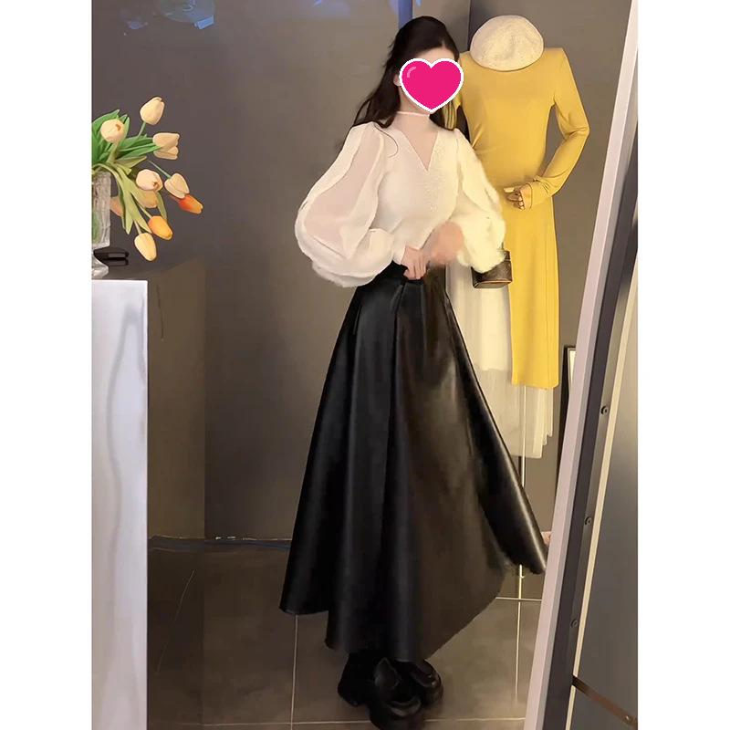 

Sweet & Spicy Autumn/Winter Outfit - Women s 2025 Collection: Chic Top & High-Waisted Hip-Covering Skirt L (105-115 lbs)