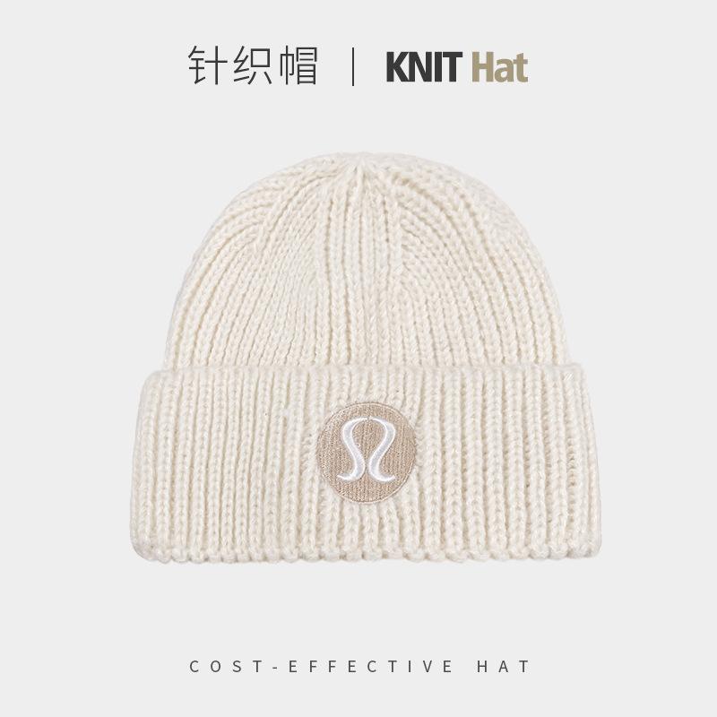 Versatile knitted hat, warm ear protection wool hat, women's autumn and winter windproof big head circumference shows the face, small pullover hat