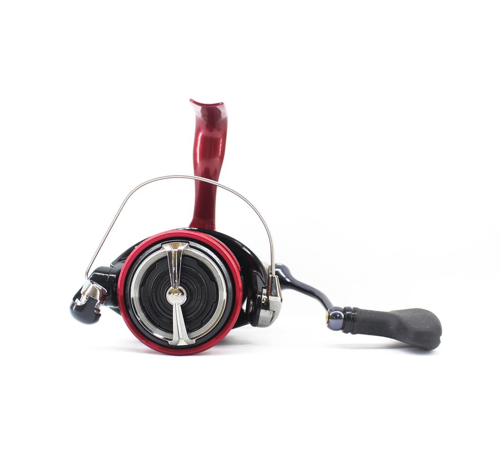 Daiwa Naviják Spinning 24 Revros R LT 3000 CXH (1064)