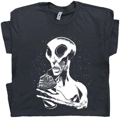 Alien Grafik T-Shirt Trinkendes Ufo T-Shirt Area 51 Roswell New Mexico Kryptozoologie