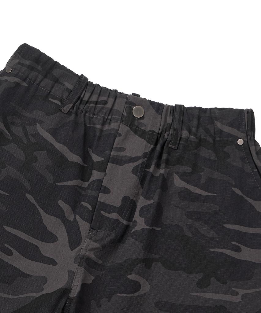 Masateu Rivet Cargo Bermuda Pants _ Dark Camo