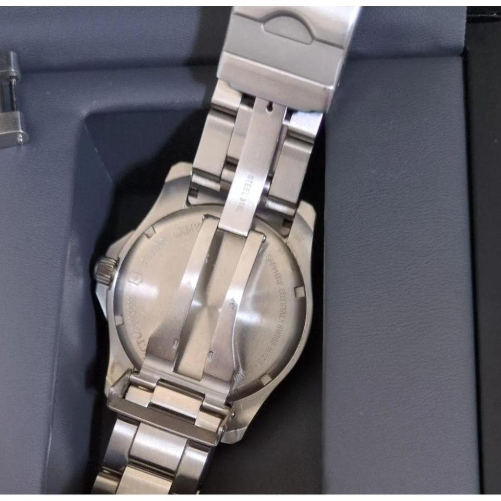 Used VICTORINOX SWISS ARMY watch Victorinox quartz