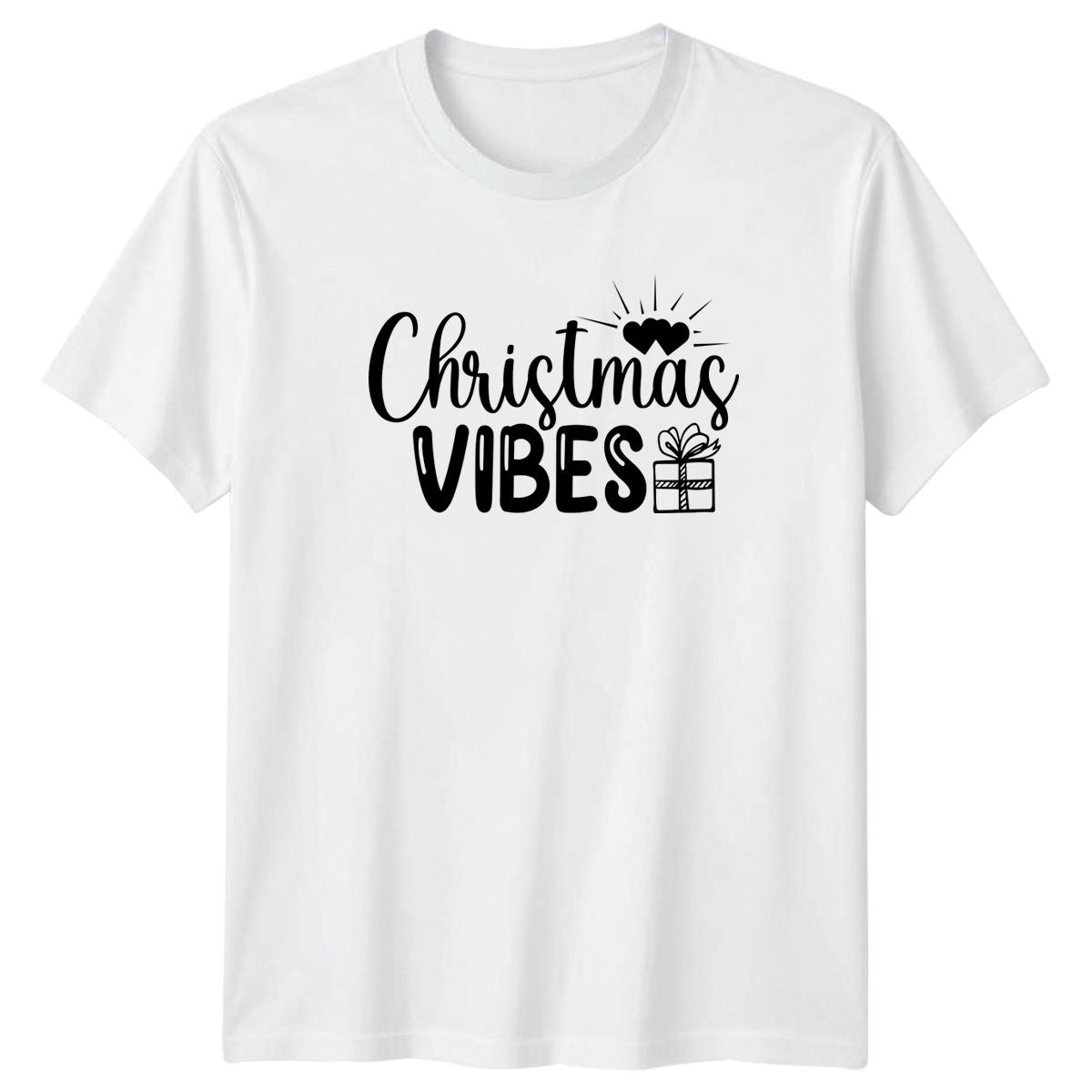 Christmas Vibes T-Shirt Christmas Aesthetic Seasonal Holidays Gift M