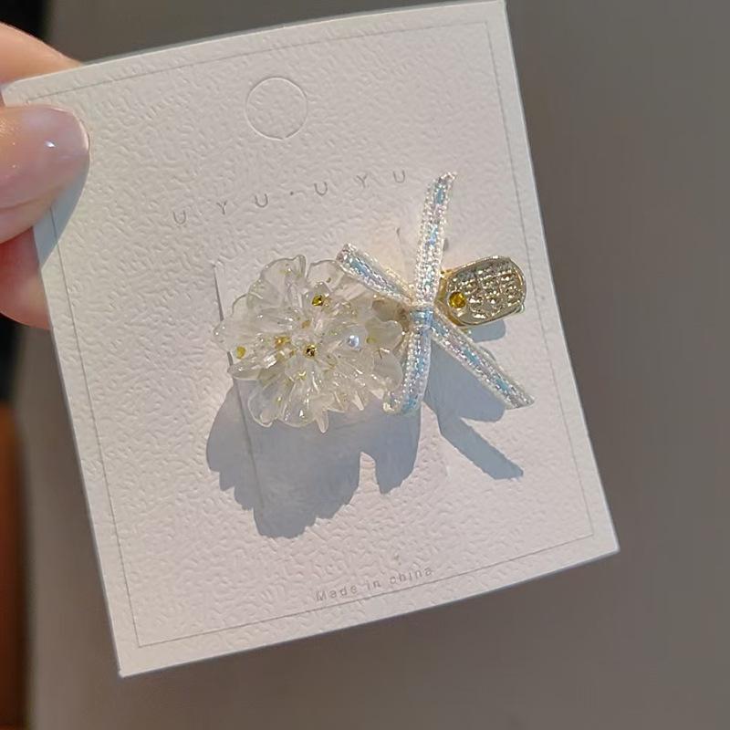 

Elegant Fairy Flower Hair Clip: Chic Accessory for Girls and Women