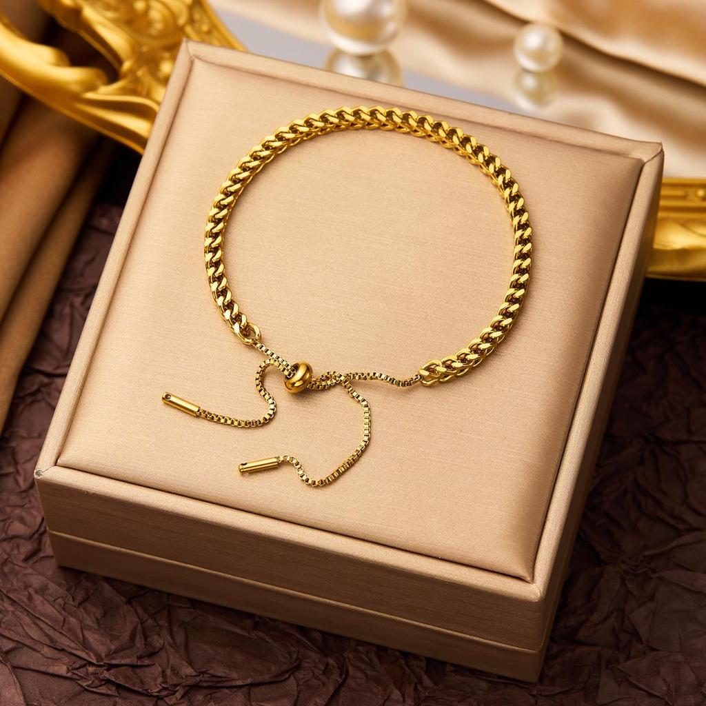 Neues Modisches Titanstahl Anlauffreies Armband für Damen - Vielseitige Europäische Stil-Trends