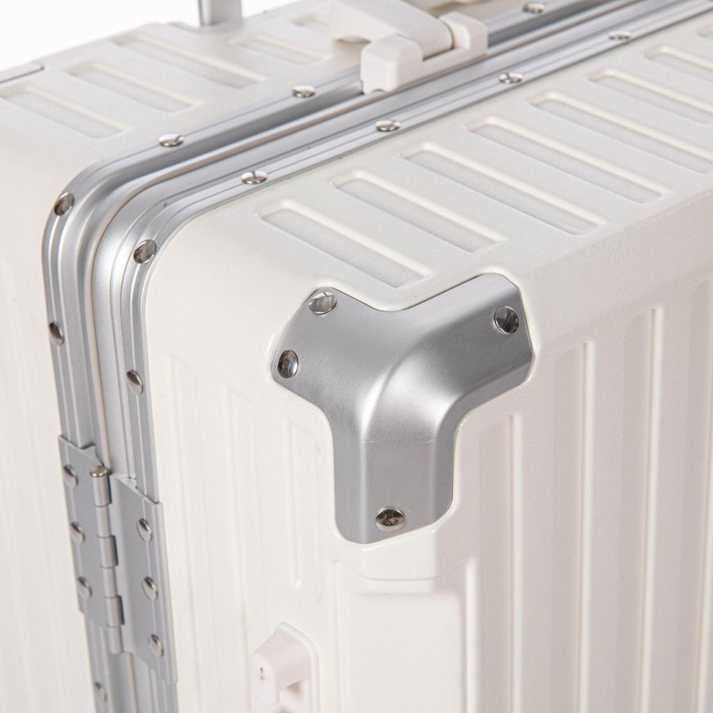24" Aluminum Frame Luggage: Silent Zipper Trolley with Combination Lock, Universal Wheels, Wear-Resistant
