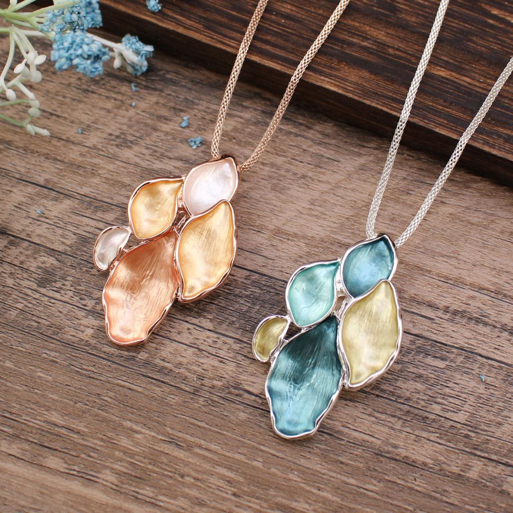 Cross Border New Color Oil Irregular Petal Alloy Pendant for Spring and Summer, Small and Fresh, Versatile and Simple Necklace for Women