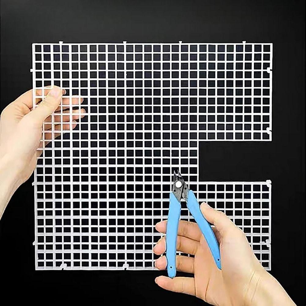 1Pcs Multifunctional Isolation Grid Board Plastic 30x30cm Undergravel Bottom Plate Tray Black White Seperator Divider Board Net