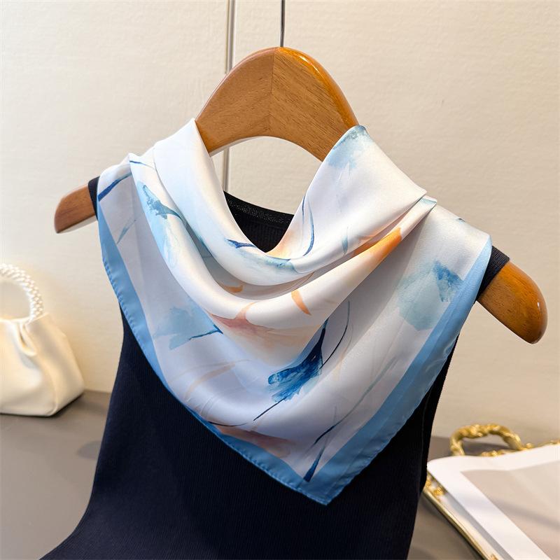 Designer Luxury Bohemian Style Square Scarves Women Silk Scarf Floral Bandana Small Neckties Hairbands Foulard Shawl