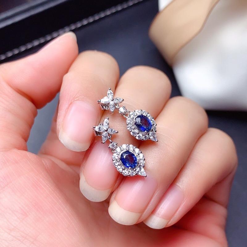 BELLA BOX New Exquisite Four-leaf Clover Full Diamond Simulation Sapphire Emerald Earrings Women Fashion Color Treasure Earrings Earrings