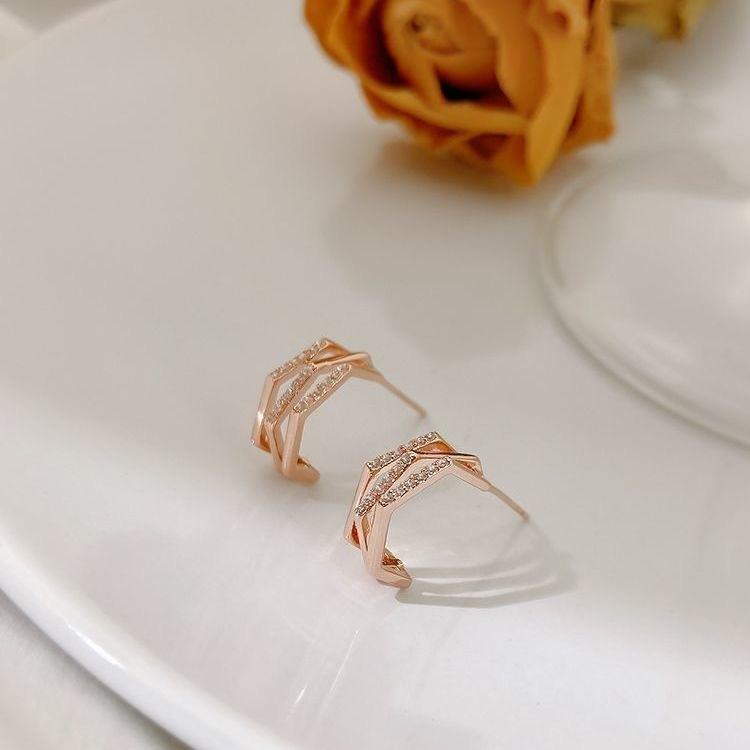 

Геометрические серьги Ретро темперамент Модные женские серьги розового золота