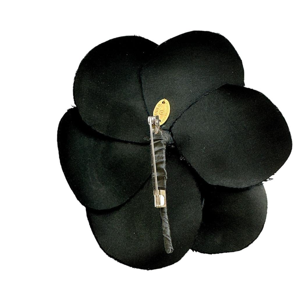Chanel Camelia Brooch  Black Women Used
