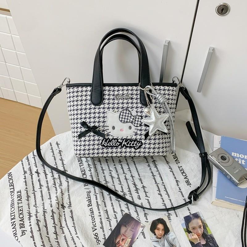 Canvas Handbag With Zipper Closure For Daily Use And Cute Cat Design