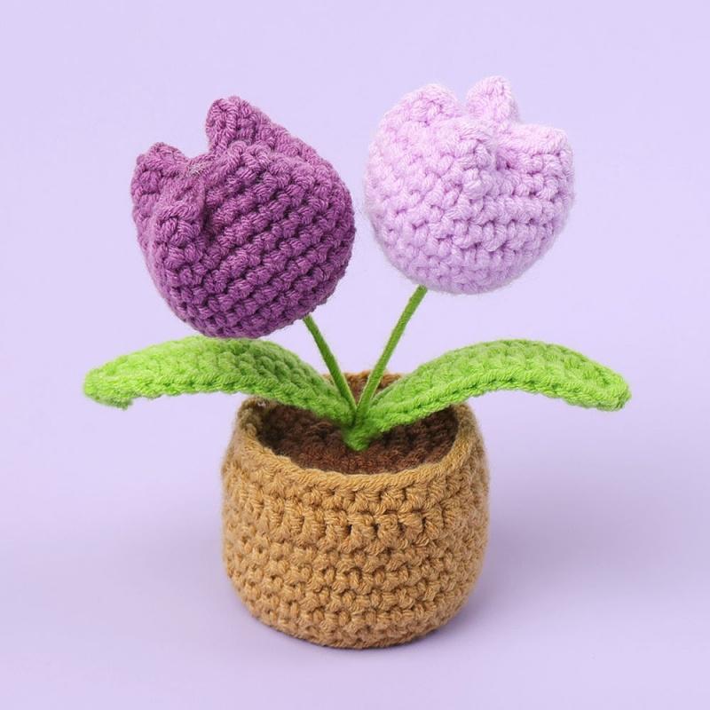 12cm Mini Finished Woven Crochet Tulip Potted Stuffed Plants Home Table Decoration Mother Valentine Christmas Graduation Gifts