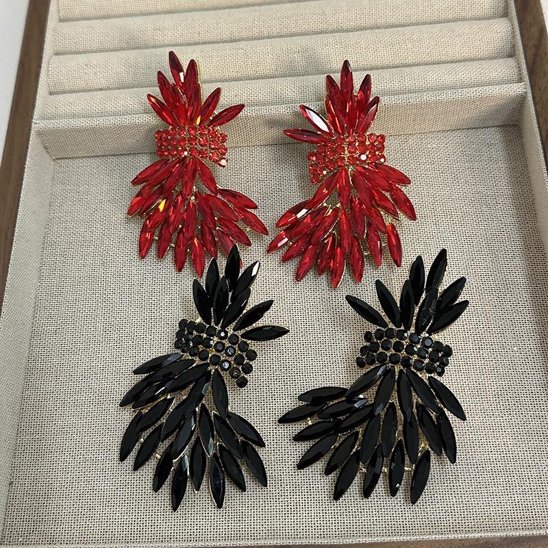 Luksusowe Kolczyki Skrzydła Kłosy Pszenicy z Pełnymi Diamentami Wykwintna Elegancja Temperament Moda Styl Celebrytki