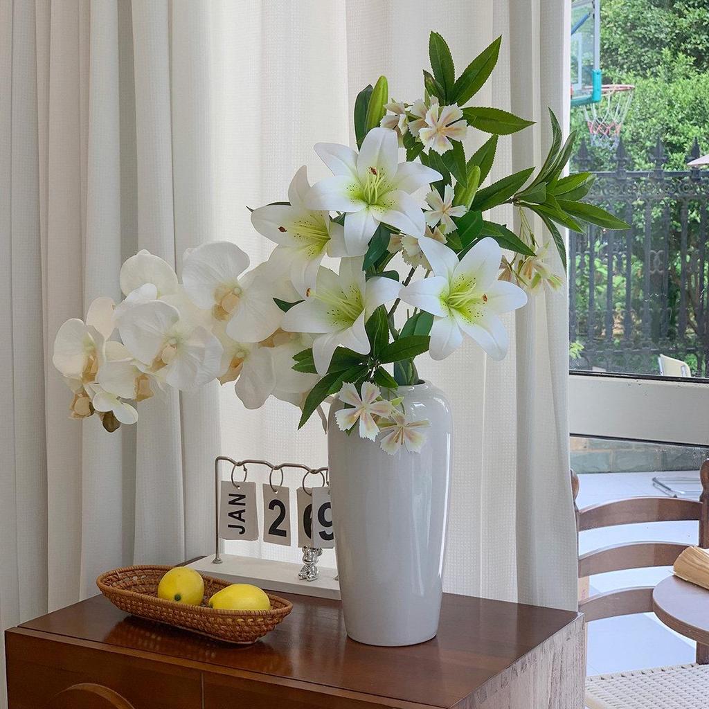 Artificial Lily Flower Arrangement for Home Decoration