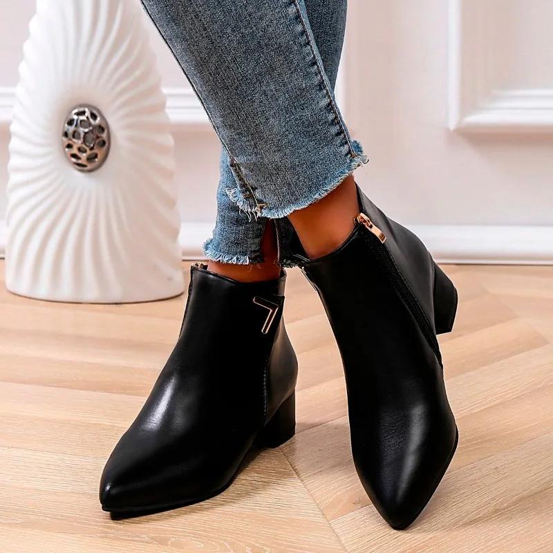 Fashion Ladies Shoes 2025 Hot Sale Side Zipper Women's Boots New Metal Decoration Office and Career Best Seller Plus Size Ankle Boots