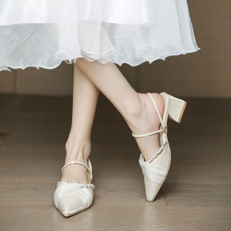 

Баотоу полутапочки женские для улицы 2025 лето новые без каблука ленивые сандалии интернет-звезда фея ветер сандалии женщина 40 бежевый