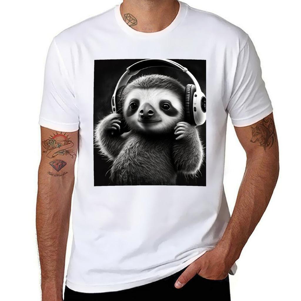 Sloth Wearing Headphones T-Shirt Cool Feeling Summer Tee Shirt