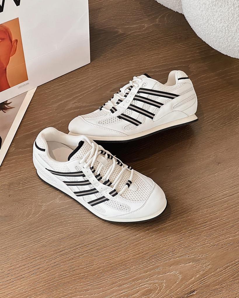 Inner height increase Korean Forrest Gump shoes 2025 summer new thick-soled color matching waffles mesh height increase casual sports shoes