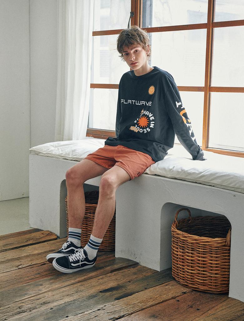 FLATWAVE IN SEOUL Elva Print Longsleeve T-Shirt Black
