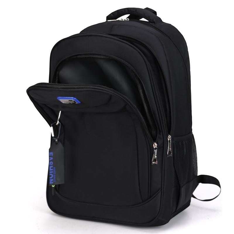 Backpack for Men Women with Minimalist Solid Color Design Suitable for Daily Commute School Travel and Office Use Modern Functional Style