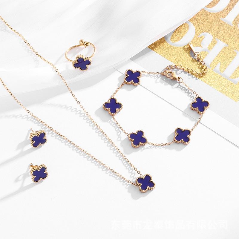 18K Gold Plated Kleeblatt Halsketten-Set Mit Muschel-Anhänger Minimalistischer Damenschmuck Tägliches Tragen