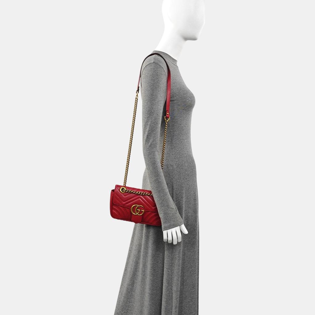 [Pre-Owned] Gucci GG Marmont Matelassé Mini Bag 'Red' - Very Good #125JZIB