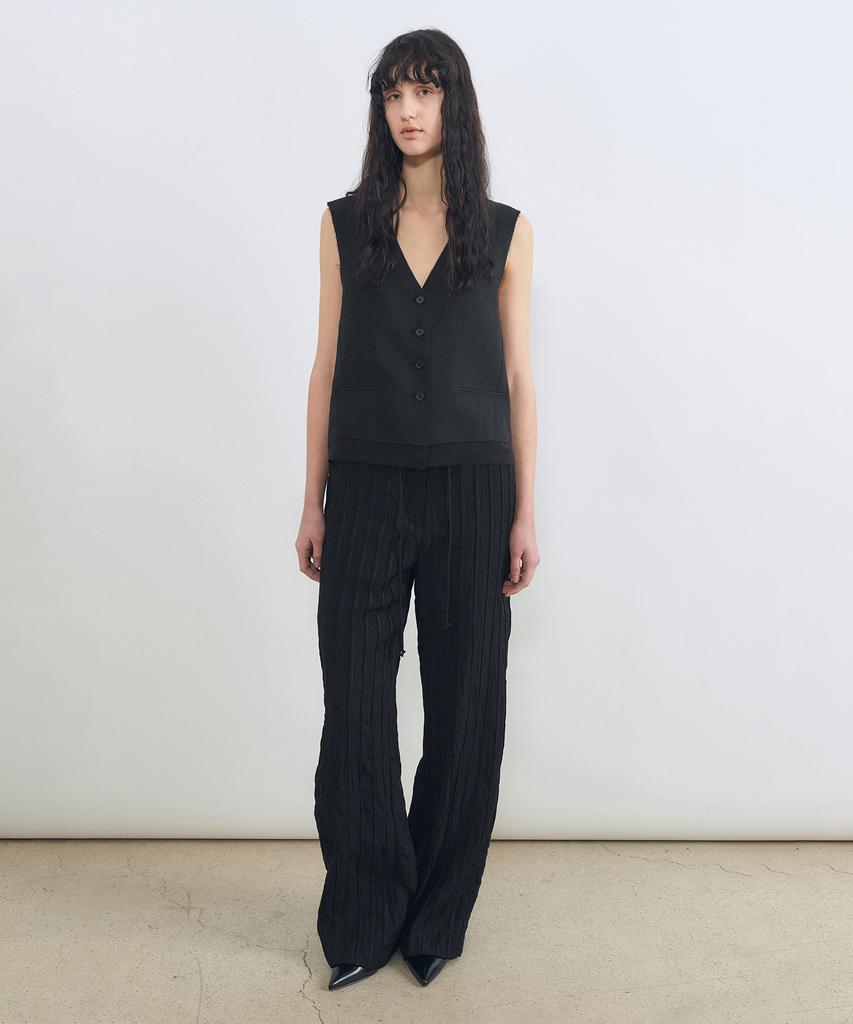 INSILENCE WOMEN Pleated Pants Black