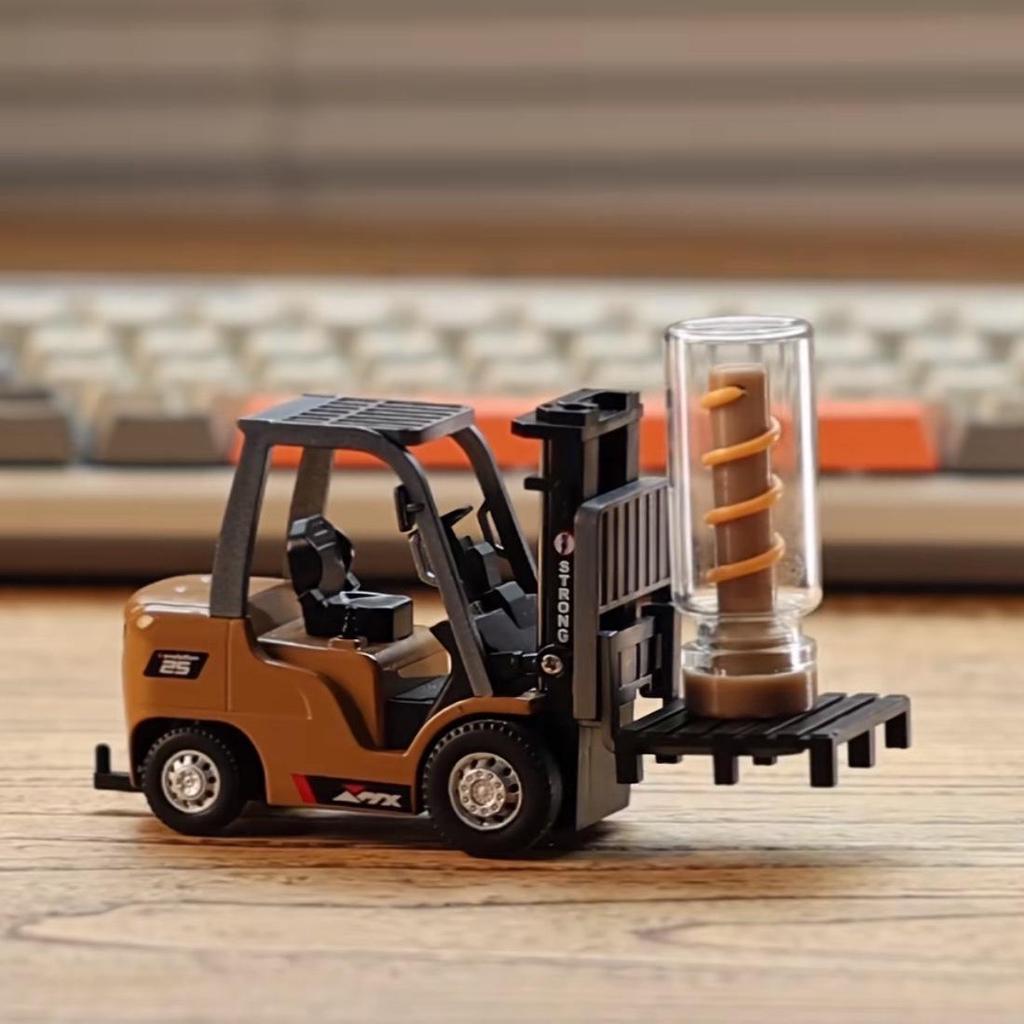 1/64 Scale Remote Control Mini Alloy Forklift Toy.