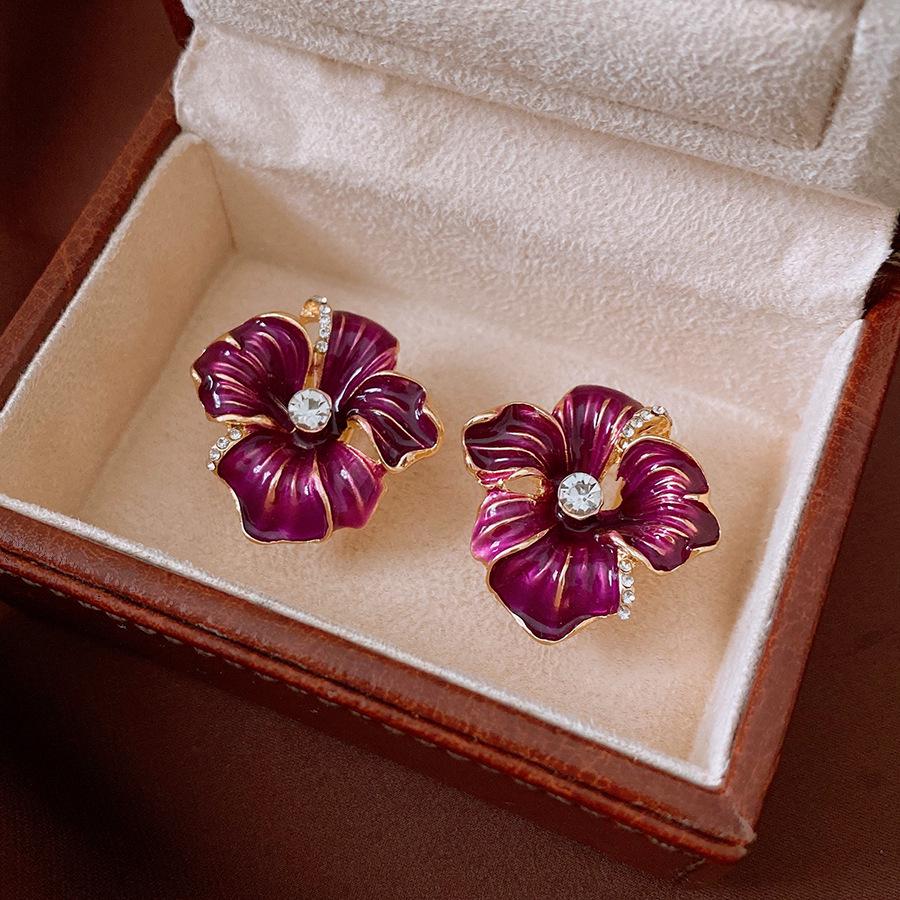 Vintage Drip Oil Floral Earrings: Retro High-End Studs for Women
