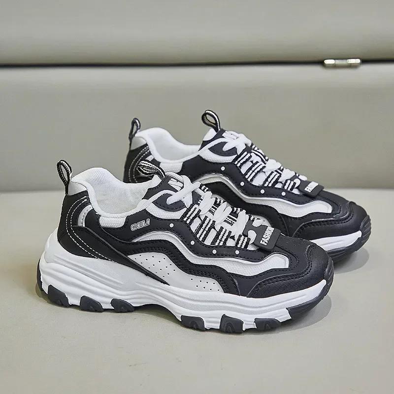 Women's Sports Shoes 2024 Autumn New Thick Soled Round Toe Sports Shoes Fashionable, Lightweight, Soft Soled Casual Shoes