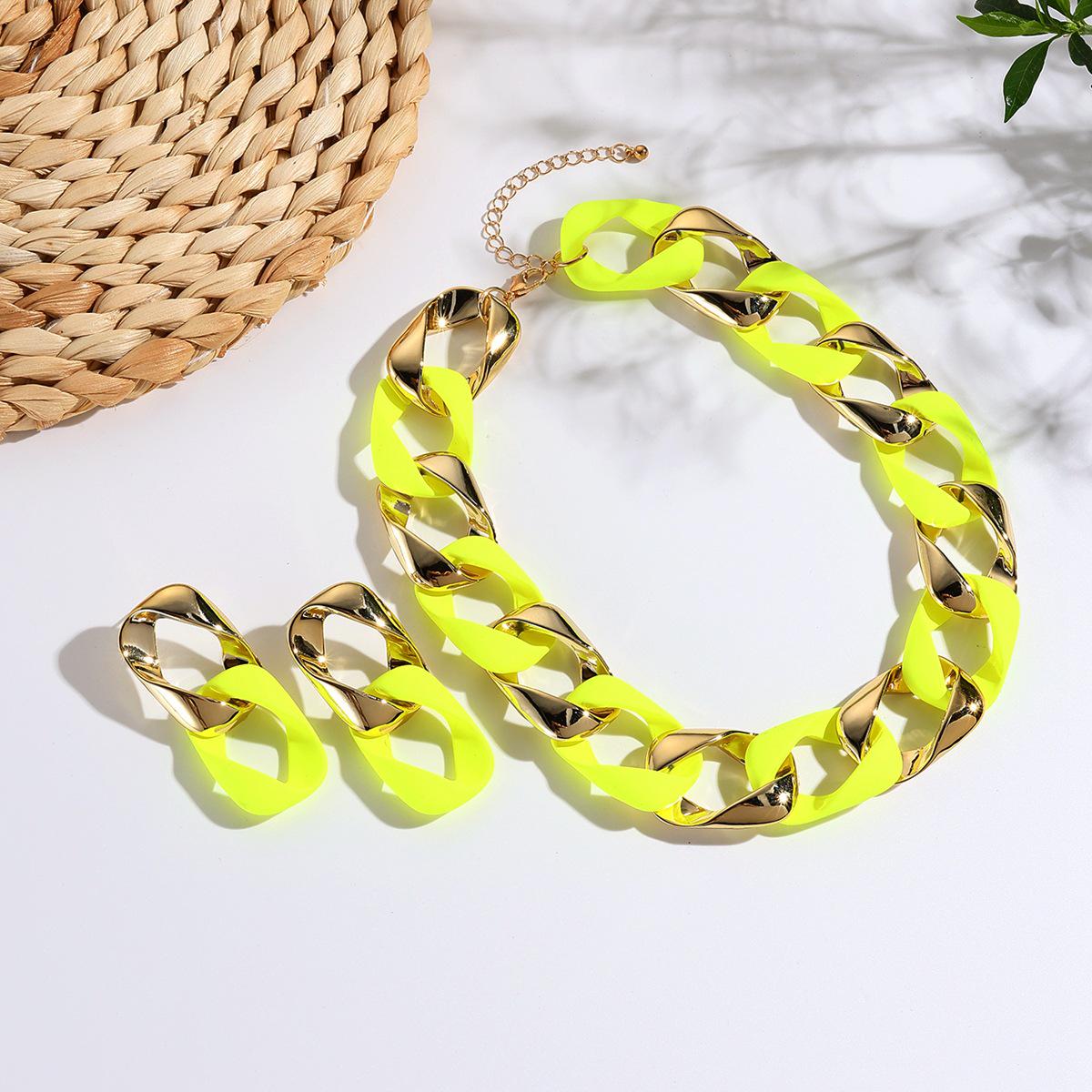 

Панк Порожнистий Акриловий Кубинський Ланцюжок Намисто та Сережки Набір з Флуоресцентним Сплайсованим Дизайном жовтий