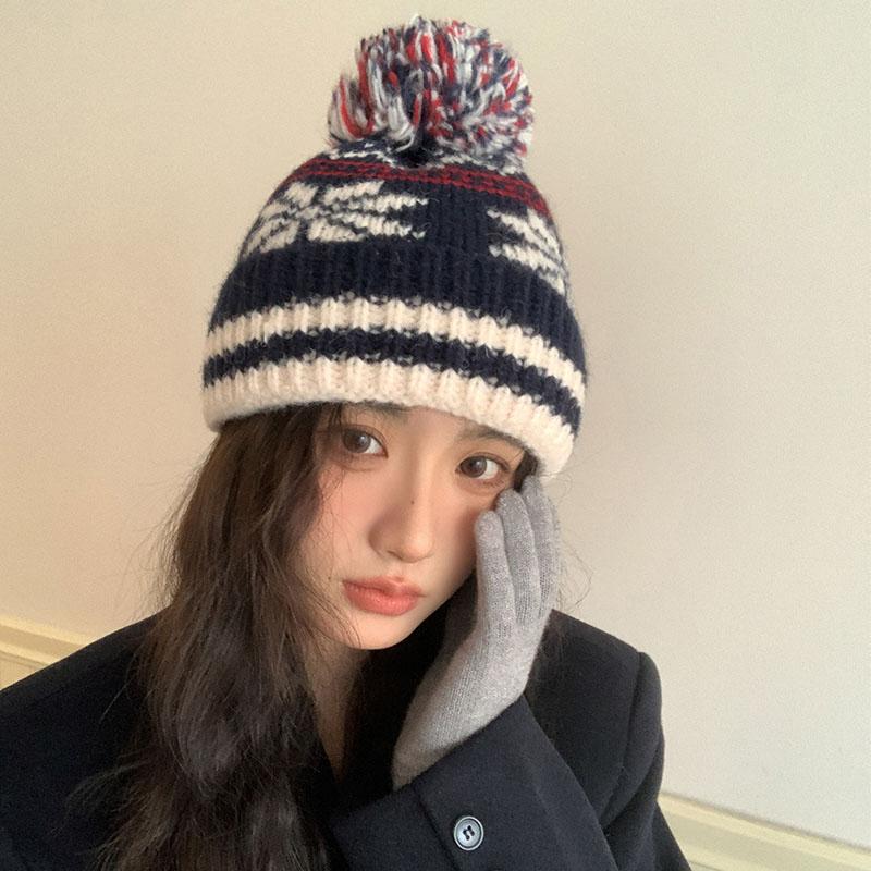 

Милый рождественский помпон снежинка теплая вязаная шерстяная шапка милая и симпатичная шапка для нового лица женская ретро тренд Adult average size темно-синий