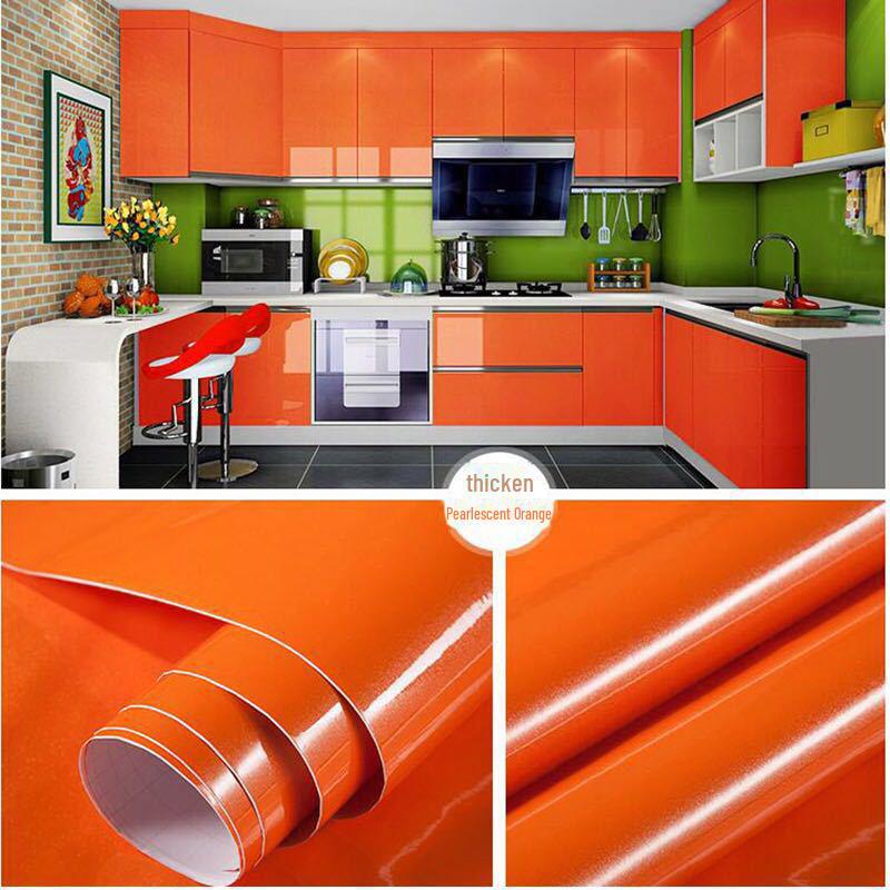 Renovace vodotěsného perlového nábytku a samolepicí samolepky na zeď