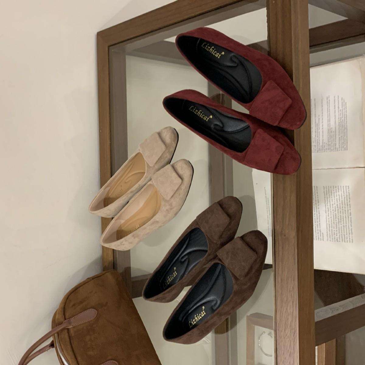 

2025 new autumn suede round head outer slope heel suede word with versatile niche evening breeze shallow mouth women s single shoes 39 кофейный