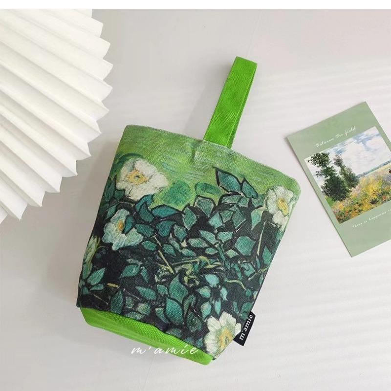 The new Van Gogh painting bucket bag carry-on small handbag go out handbag go to work bento bag