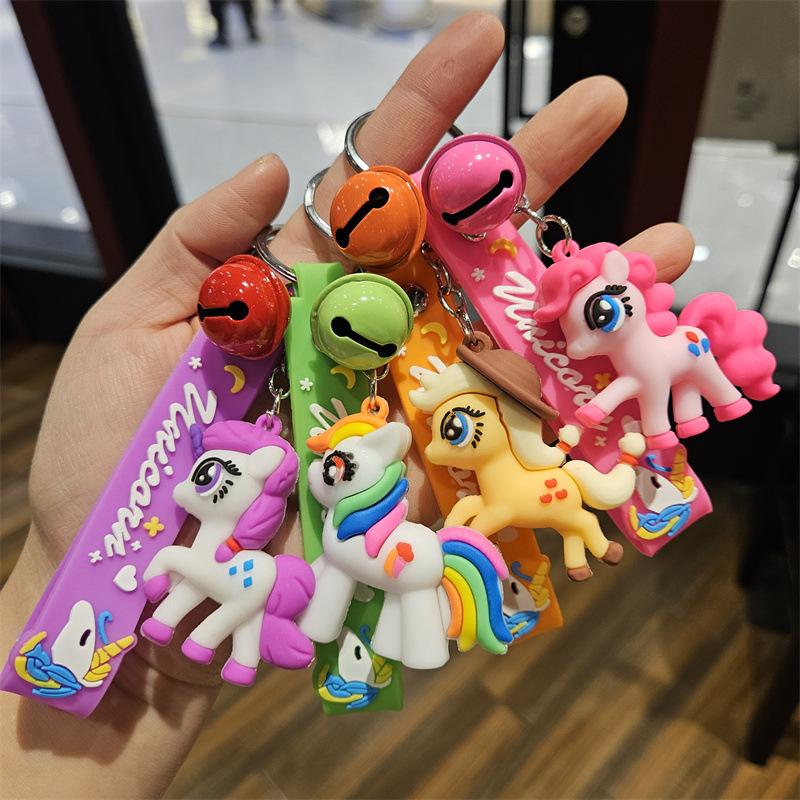 Internet-Berühmtheit Cartoon-Puppe Schlüsselanhänger Taschenanhänger Studentenanhänger Niedlicher PVC-Schlüsselanhänger Paar Auto Schmuck