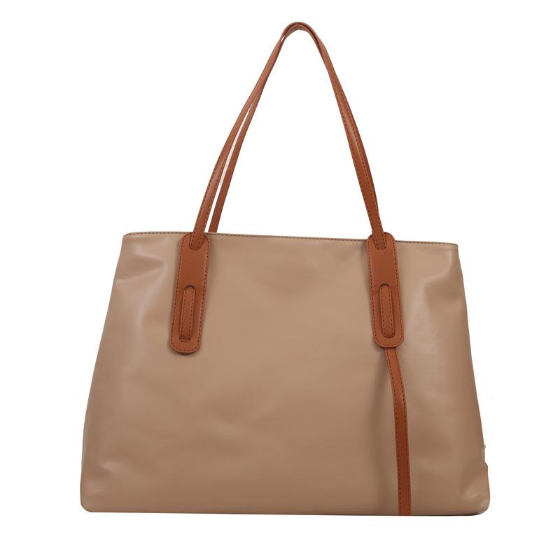 

Текстурована ретро сумка великої місткості жіноча 2024 нова іноземного стилю на плече для поїздок на роботу модна сумка-тоут хакі