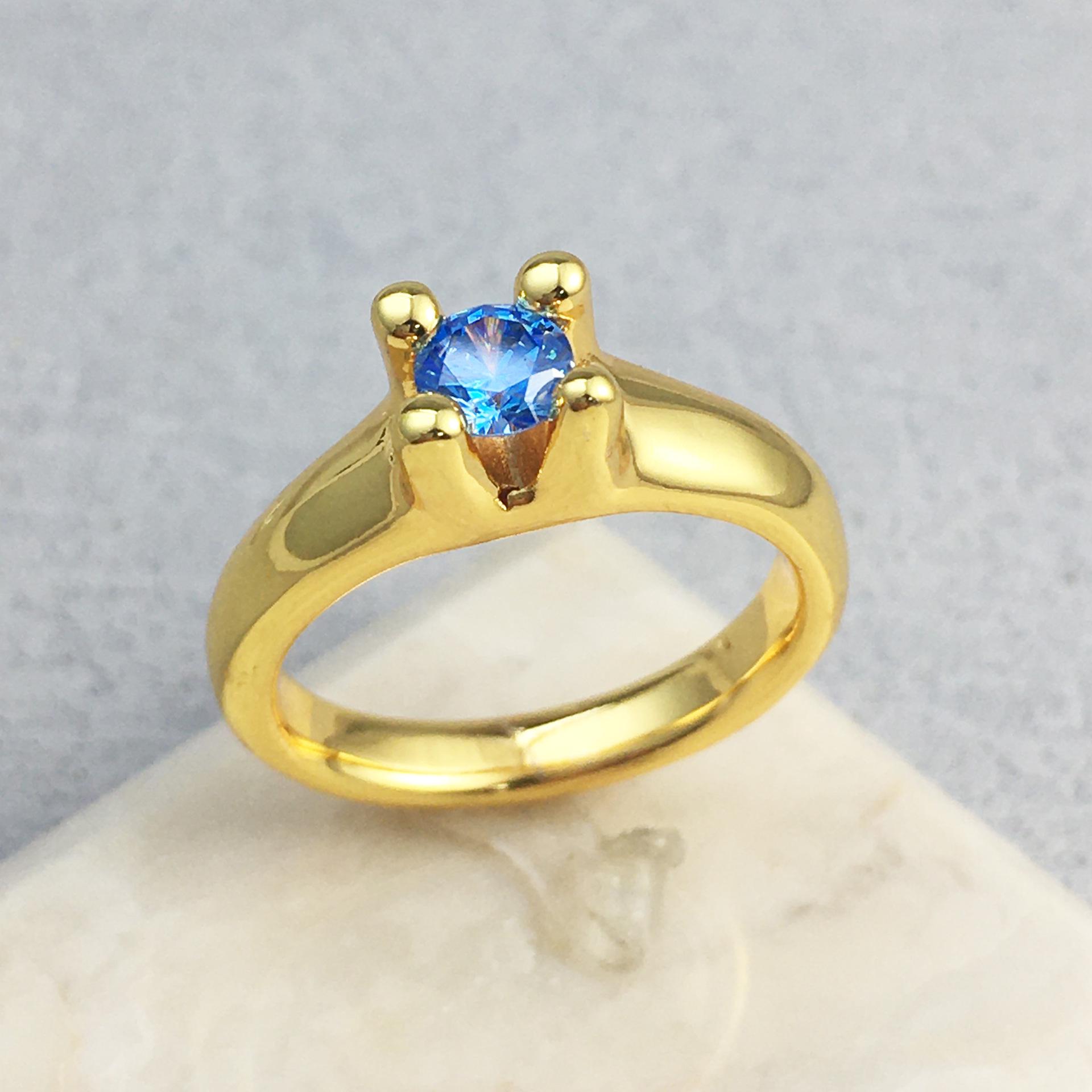 Spain Unode50 Smooth Four-Prong Ring: Elegant, Light Luxury, Versatile, Niche Design