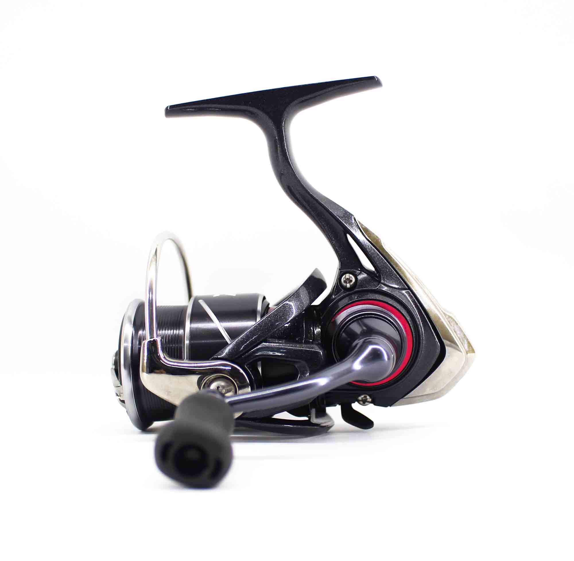 

Катушка Daiwa Spinning 20 Gekkabijin X LT 1000S-P (8896)