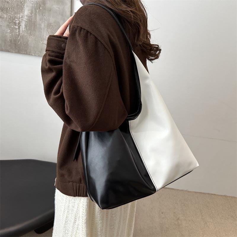 High-end Contrasting Color Splicing Women's Bag New Fashion Trendy Large Capacity Tote Bag Commuting Simple Armpit Shoulder Bag