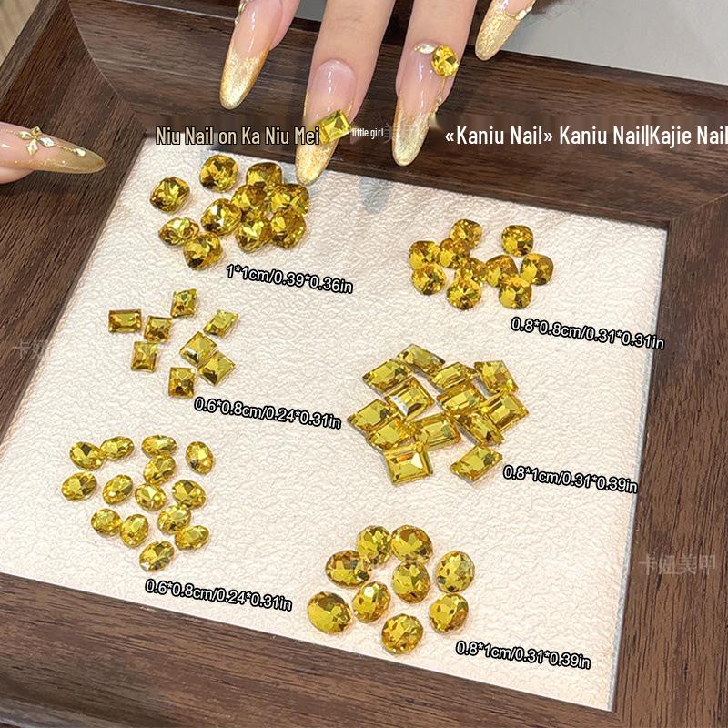 

High-Quality Gold Oval & Square Rhinestone Nail Accessories