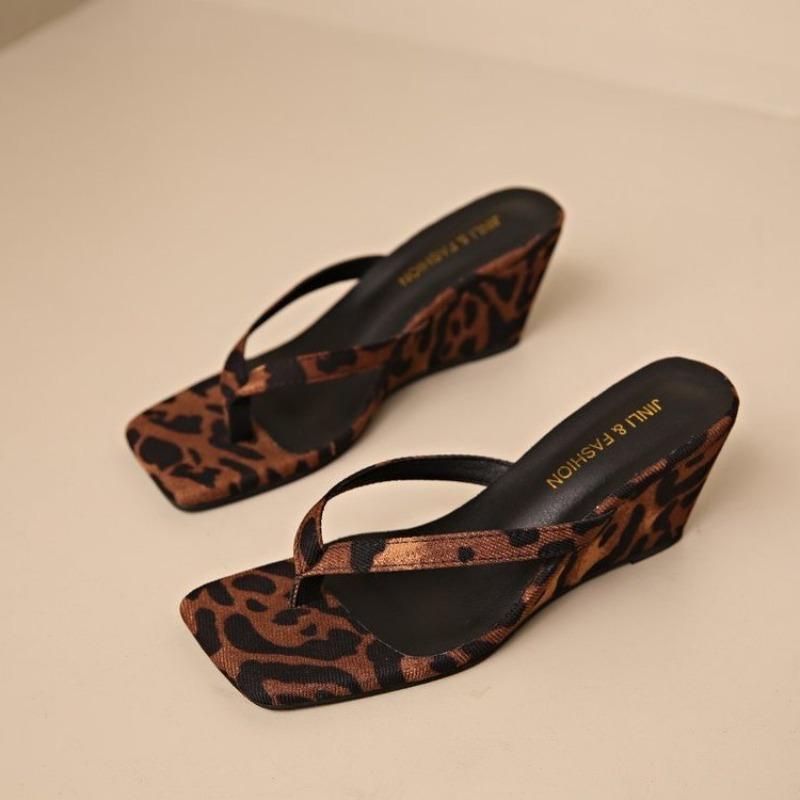 Fashion New Style Slope Slippers Women's Fashion Square Head Clip Toe Set Foot Fine Strap Soft Sole Anti-slip Wear-resistant High Heels